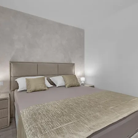 Apartman Modern Center Max